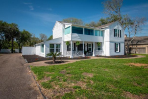 Coastal Oasis - Beautiful Ocean Views Awaits